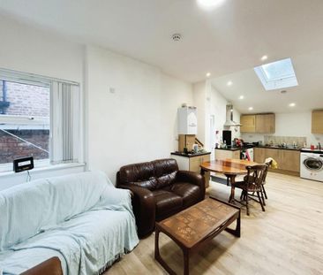 7 bedroom terraced house to rent - Photo 2