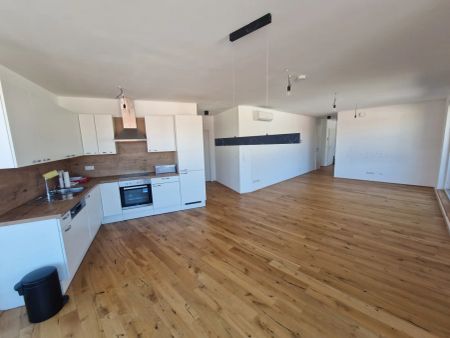 TOLLE LOFTARTIGE PÄRCHENWOHNUNG mit TERRASSE und BLICK zum RIESENRAD - Foto 2