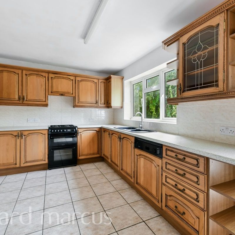 Baker Lane, MITCHAM - Photo 1