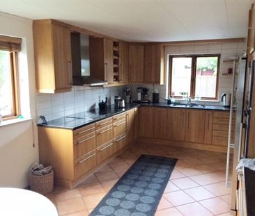 Ett möblerat rum uthyres - Photo 3