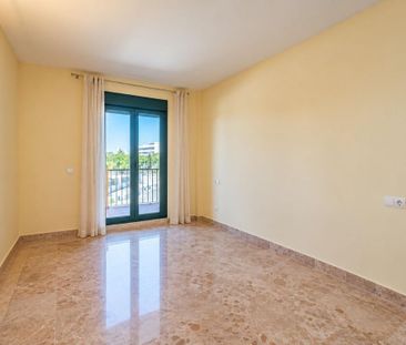 3 room luxury Flat for rent in Marbella, Spain - Photo 6