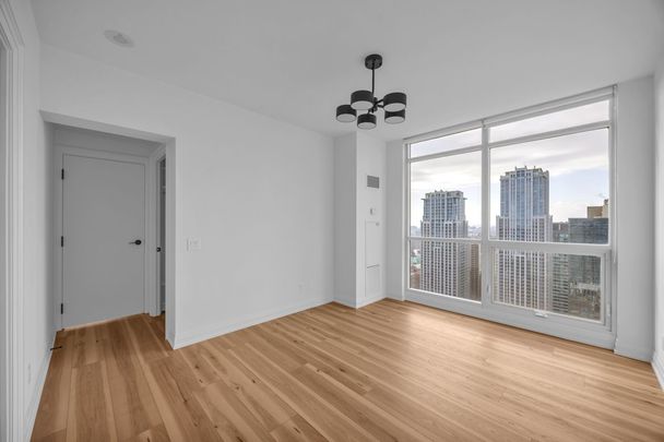 For Lease - 21 Carlton Street Unit# 4004, Toronto, Ontario - Photo 1