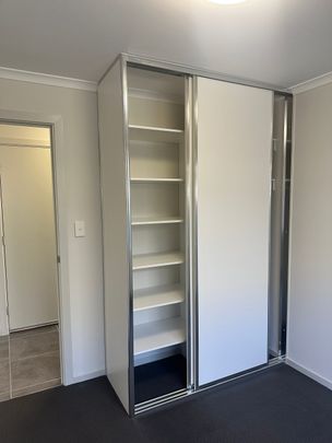 Modern Low Maintenance 3 Bedroom Home – Perfect for the Family! - Photo 1