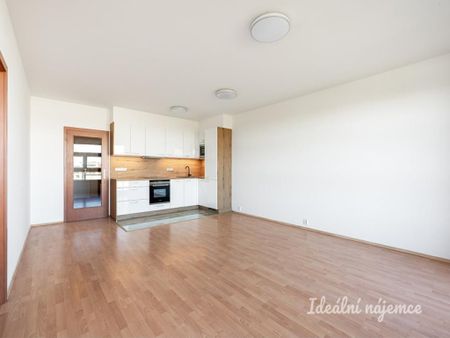 Pronájem bytu 2+kk 68 m2 - Fotografie 4