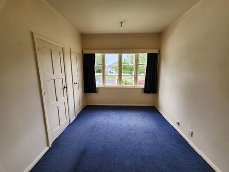 Epuni Living - Photo 3