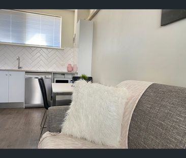 2/35 Sussex Street, North Adelaide, SA 5006 - Photo 6
