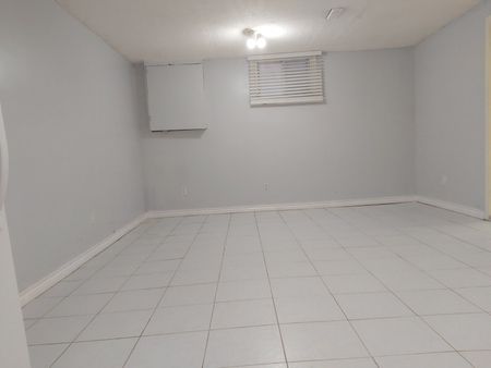 For Lease - 12 Glenstroke Drive Unit# Basement, Toronto, Ontario - Photo 3