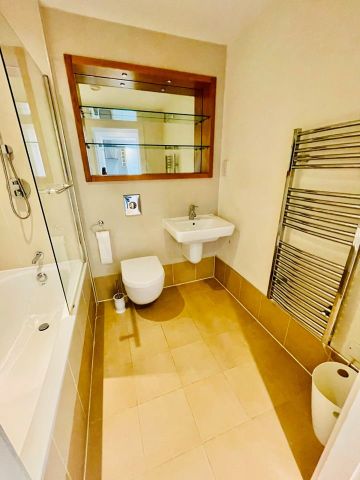 1 Bed Flat, Block B, LS2 - Photo 5