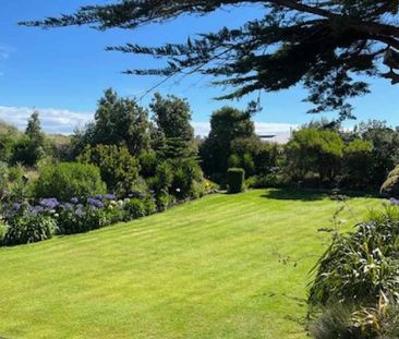 FIVE BEDROOMS - WAITARERE BEACH - Photo 4