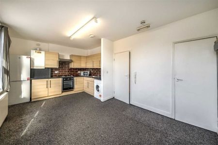 Claremont Road, NW2, London - Photo 3