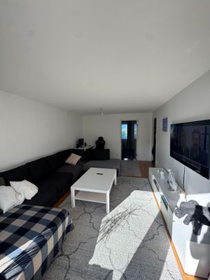 Borgbacken, Segeltorp - Photo 1