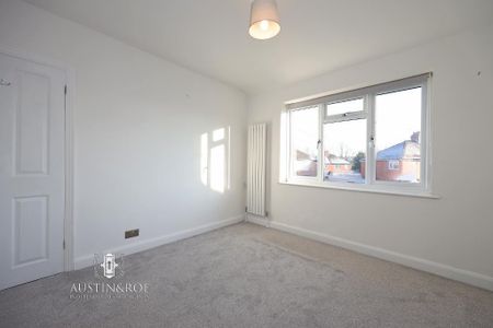 3 bedroom semi-detached house to rent - Photo 3