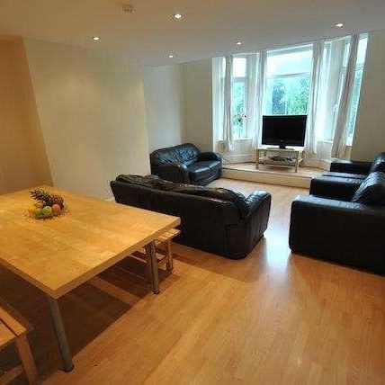 Birchfields Road, Manchester, M13 - Photo 1