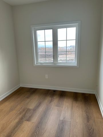 For Lease - 11 Bullata Lane, Richmond Hill, Ontario - Photo 3