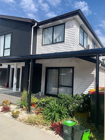 Stunning 4BR New Build in Pakuranga - Photo 3