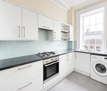 1 Bed Flat - Photo 6