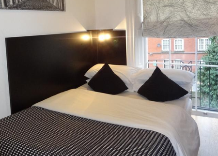 A stylish, newly renovated studio apartment in Bloomsbury, London WC1H - Photo 2