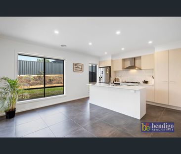 35 Ucres Way, Golden Square, Vic 3555 - Photo 3