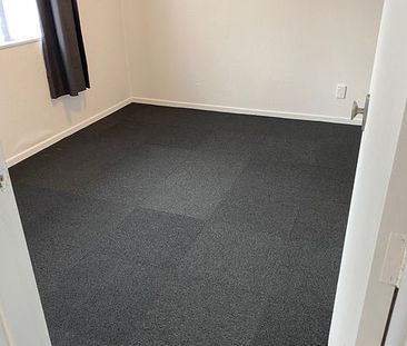 Rent reduced -Sunnyvale 2BR Unit with Parking! - Photo 4