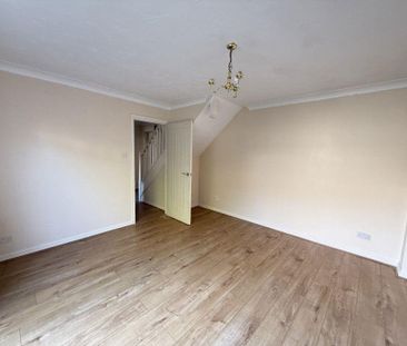 2 bedroom terraced house to rent - Photo 1