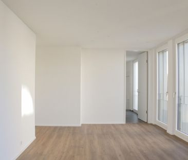 Modern 4.5-room apartment with attic in the center of Flawil - Foto 2