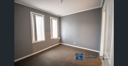 Spacious 4-Bedroom Townhouse in Central Melton! - Photo 4