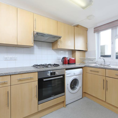 West Cromwell Road, London - Photo 4