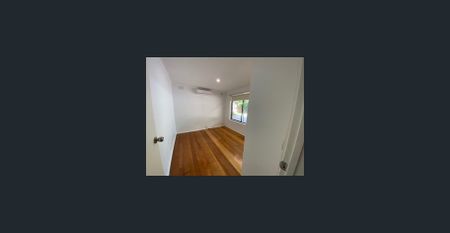 Macleod 4 Bedroom House with its own park - Photo 4