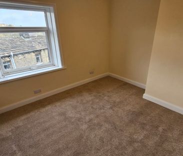 2 bed Terraced - To Let - Photo 2
