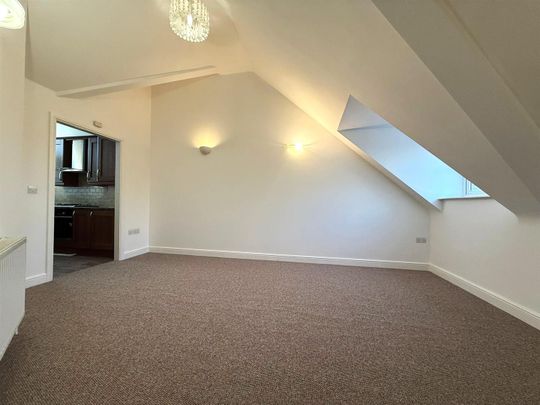 Coventry Road, Coventry - Photo 1