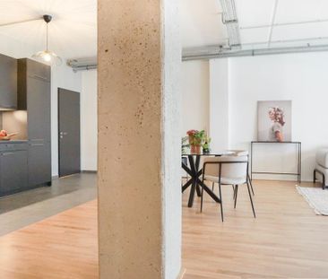 2-Zimmer-Loftwohnung mit großem Balkon in alter Zigarettenfabrik - Photo 4