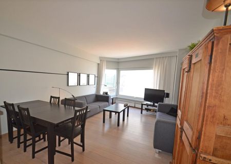 Gemeubeld appartement met zijdelings zeezicht in het Zoute! - Photo 2