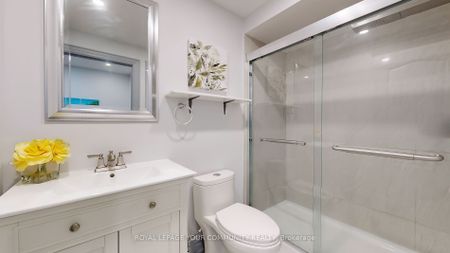 For Lease - 586 Parliament Street Unit# C, Toronto, Ontario - Photo 2