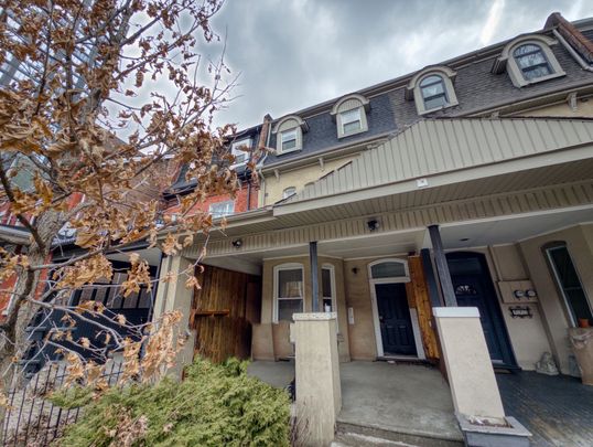 For Lease - 227 Beverley Street, Toronto, Ontario - Photo 1