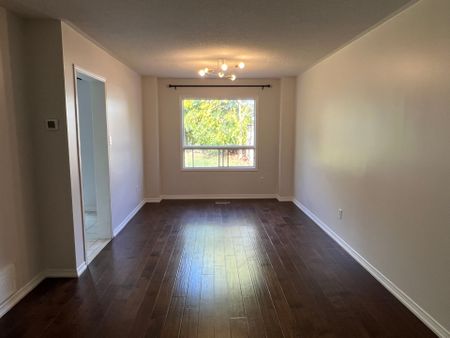 For Lease - 125 Hopewell Road, Oakville, Ontario - Photo 2