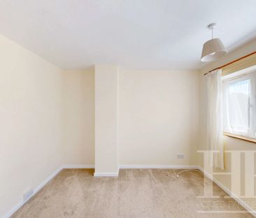 Ifield Drive, Crawley, RH11 - Photo 4