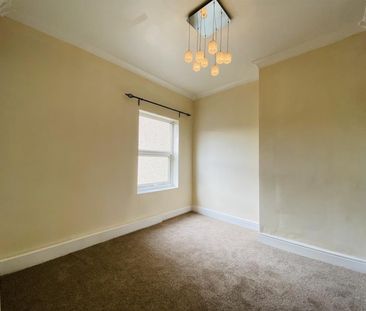 2 bedroom House To Let - Photo 3