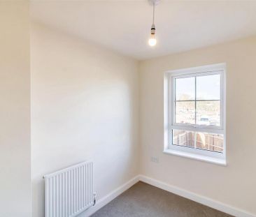 3 bedroom end of terrace house to rent - Photo 6