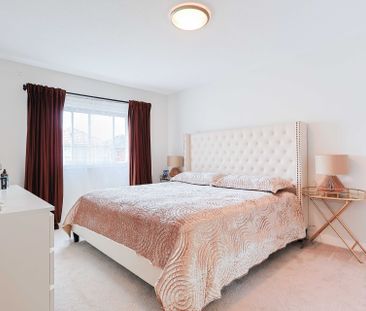 For Lease - 28 Sylwood Crescent, Vaughan, Ontario - Photo 2