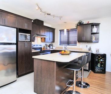 4 1/2 JUILLET LUXUEUX, TRES GRAND, ASCENSEUR, INSONORISÉ, TRANQUILL... - Photo 1