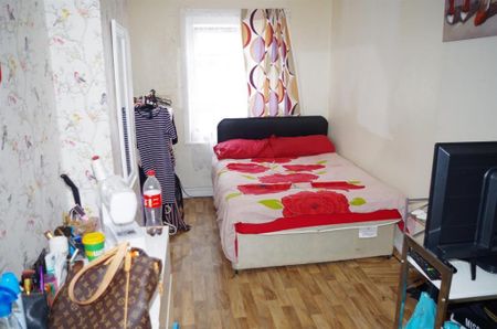 4 bedroom house to rent - Photo 4