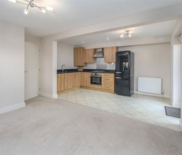 2 bedroom semi-detached house to rent - Photo 1