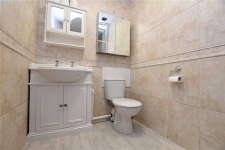 29, Oddfellow Street, Morley, Leeds, West Yorkshire, LS27 9EF - Photo 2