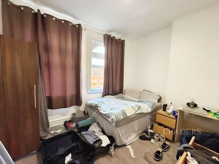 6 bedroom apartment to rent Wilmslow Road, Manchester, M20 - Photo 3