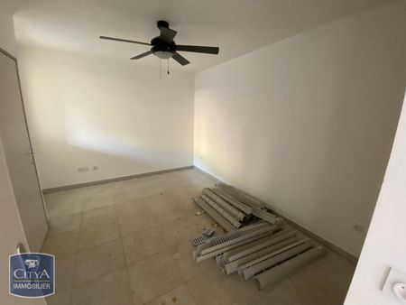 Location Appartement 3 pièces 88m² STE CLOTILDE 97490 - Photo 3