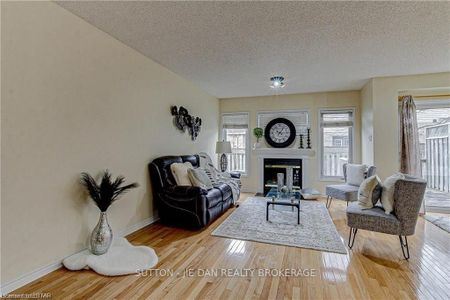 For Lease - 320 AMBLESIDE Drive Unit# 40, London North, Ontario - Photo 2