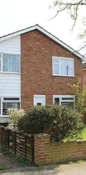 2 bedroom maisonette to rent - Photo 1