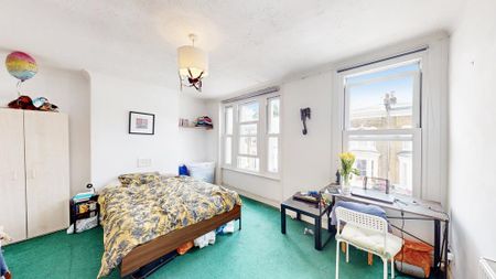 4 bedroom terraced house to rent - Photo 5