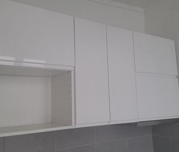 Location Appartement 1 pièce 23m² PARIS 10ème - Photo 2