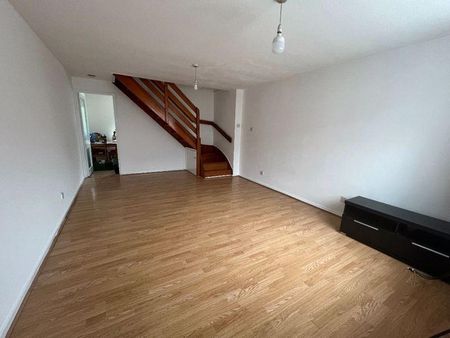 2 bedroom property to rent - Photo 2